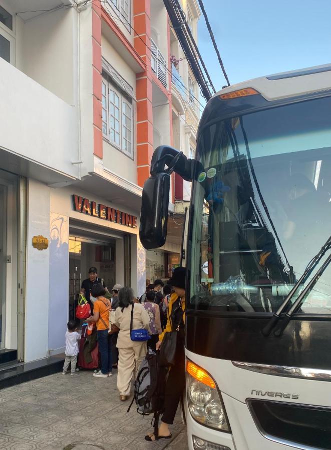 Valentine Hotel Dalat Bagian luar foto